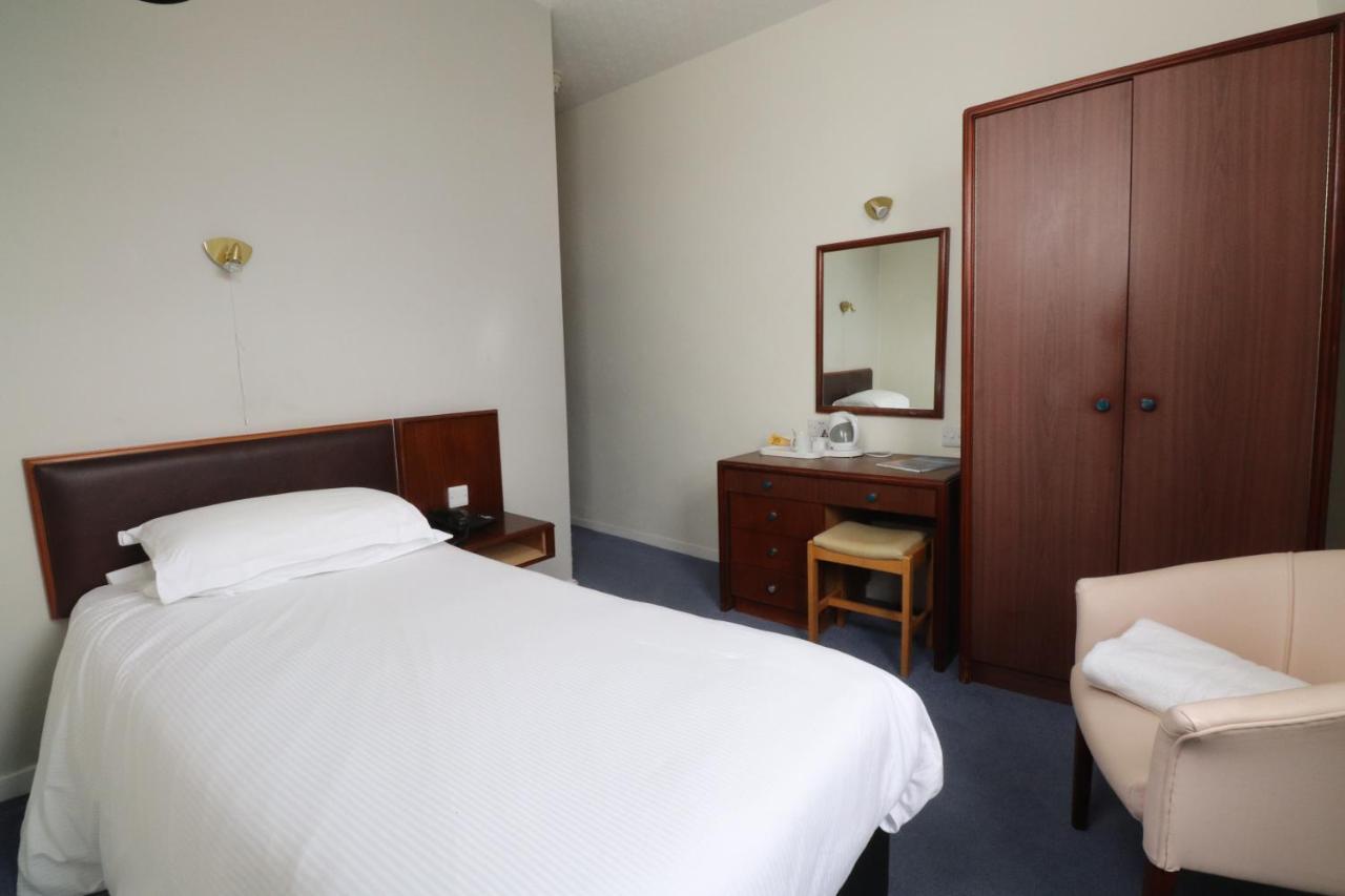 The Esplanade Hotel 3*