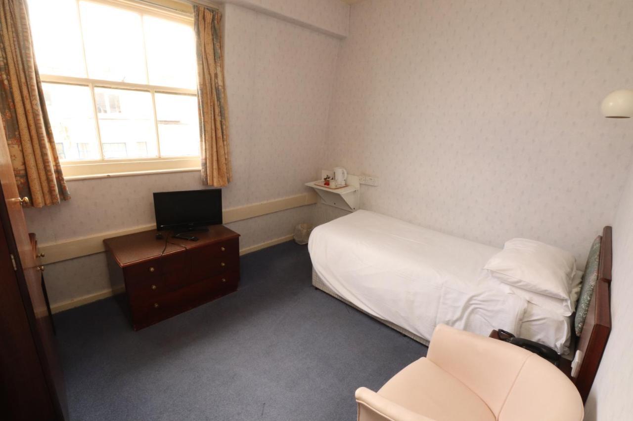 Hotel The Esplanade 3*