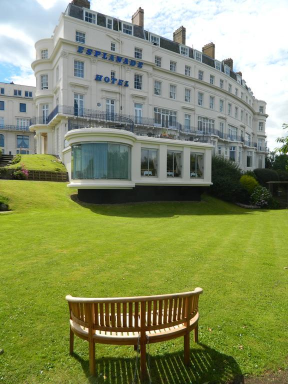 The Esplanade 3*